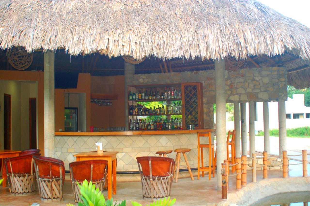 Axkan Palenque, Shows En Vivo & Gastronomia Mar Y Tierra & Travel Agency Екстериор снимка