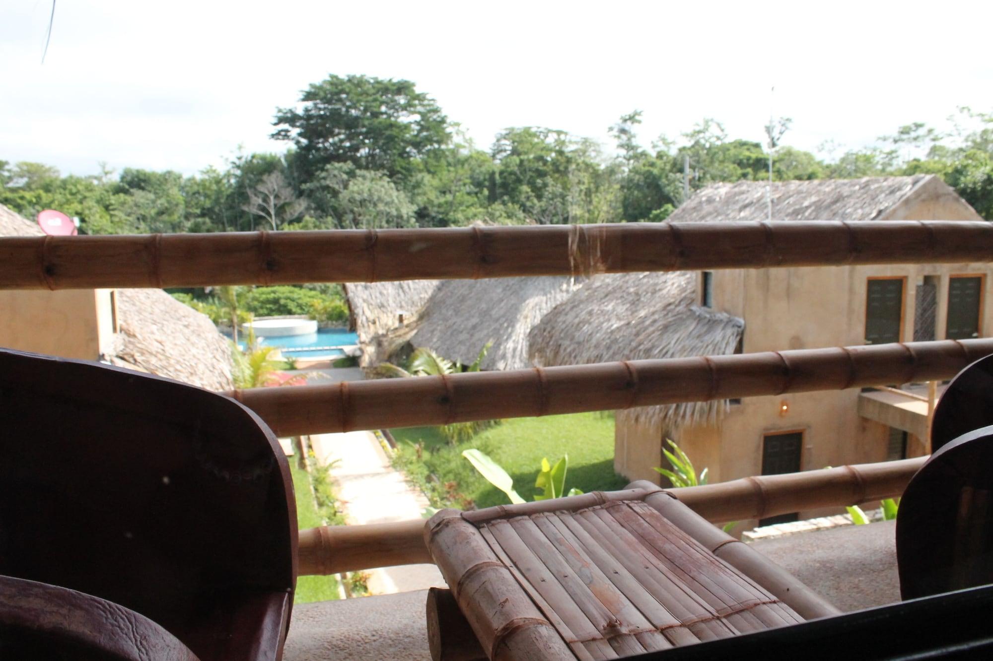 Axkan Palenque, Shows En Vivo & Gastronomia Mar Y Tierra & Travel Agency Екстериор снимка